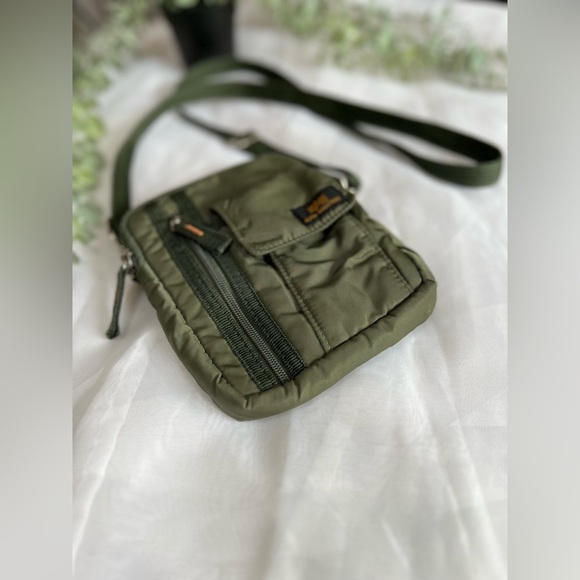 RARE VINTAGE Alpha Industries Crew Carry Bag Shoulder Nylon 7.5x6” - Picture 1 of 9